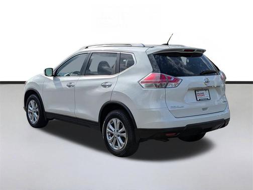 Pearl White 2016 Nissan Rogue SV