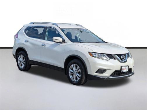 Pearl White 2016 Nissan Rogue SV
