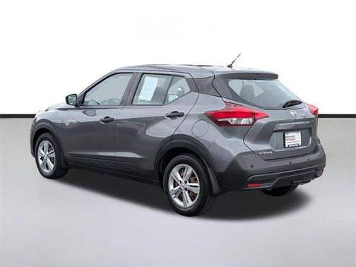Gun Metallic 2020 Nissan Kicks S