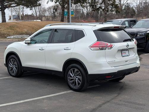 2016 Nissan Rogue SL