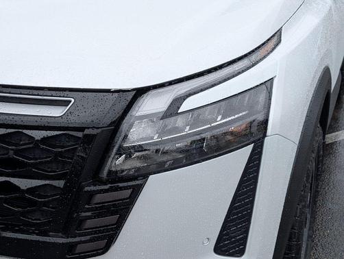 White 2026 Nissan Pathfinder Rock Creek