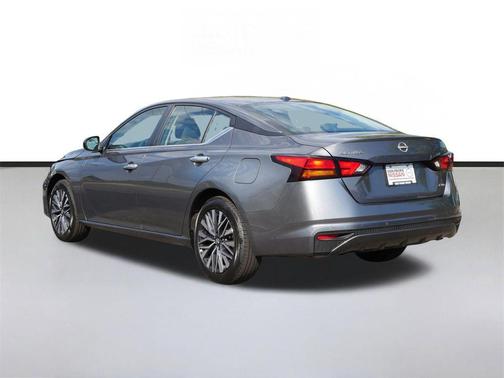 Gun Metallic 2025 Nissan Altima 2.5 SV