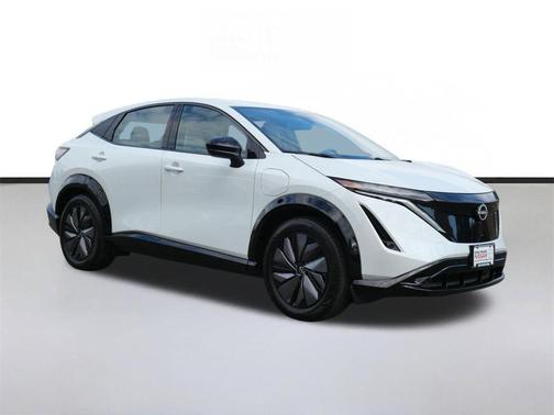 White Pearl 2024 Nissan ARIYA ENGAGE+