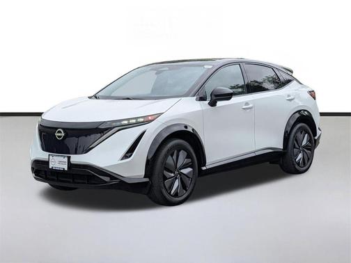 Black Diamond Pearl 2025 Nissan ARIYA EVOLVE+