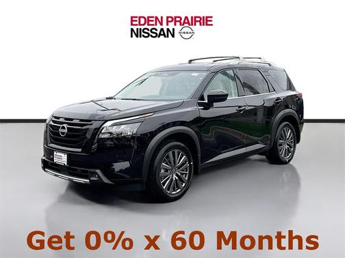 2025 Nissan Pathfinder SL 4WD