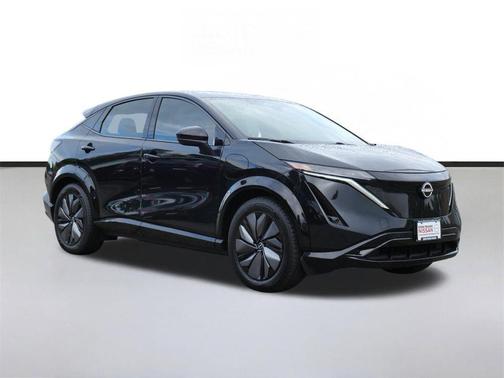 Black Diamond Pearl 2024 Nissan ARIYA ENGAGE+