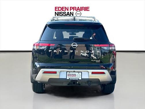 2024 Nissan Pathfinder Platinum 4WD