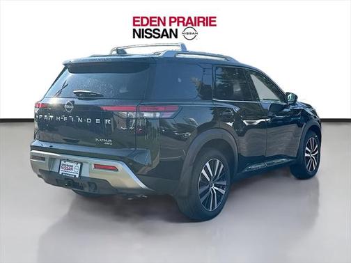2024 Nissan Pathfinder Platinum 4WD