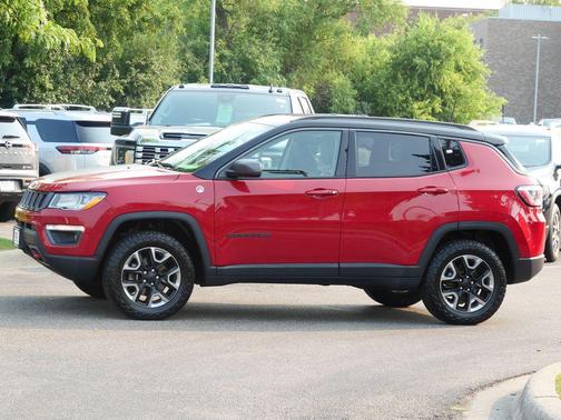Redline Pearlcoat 2018 Jeep Compass Trailhawk
