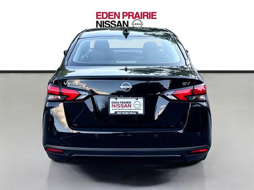 2024 Nissan Versa 1.6 SV