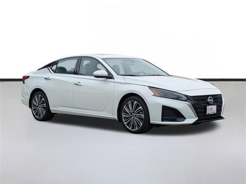 2024 Nissan Altima 2.5 SL