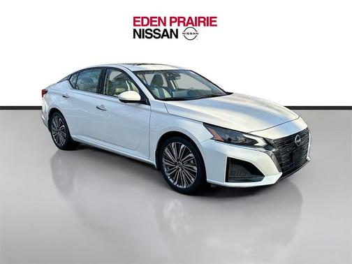2024 Nissan Altima 2.5 SL