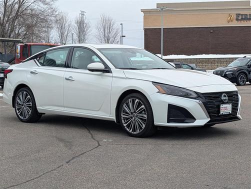 2024 Nissan Altima 2.5 SL