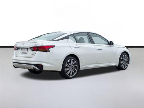 2024 Nissan Altima 2.5 SL