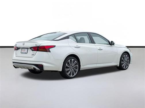 2024 Nissan Altima 2.5 SL