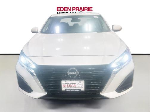 2024 Nissan Altima 2.5 SL