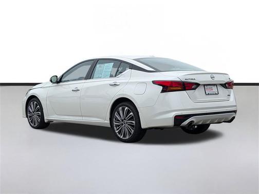 2024 Nissan Altima 2.5 SL