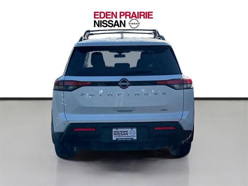 2025 Nissan Pathfinder SV 4WD