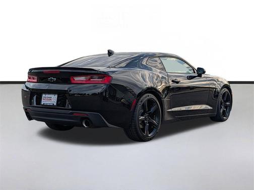 Mosaic Black Metallic 2018 Chevrolet Camaro 2LT