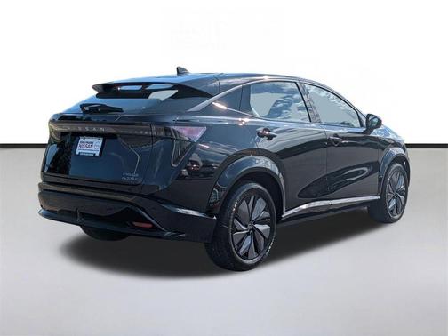 Black Diamond Pearl 2023 Nissan ARIYA ENGAGE
