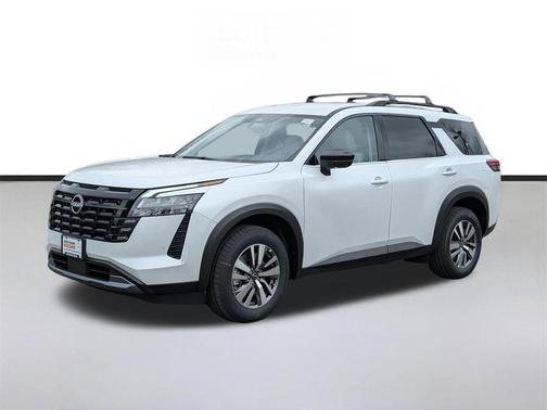 Everest White Pearl Tricoat 2026 Nissan Pathfinder SL