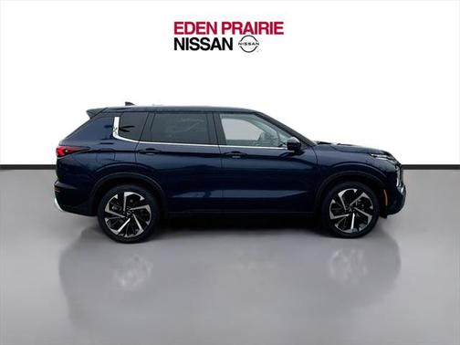 2023 Mitsubishi Outlander SE Special Edition 2WD