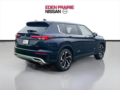 2023 Mitsubishi Outlander SE Special Edition 2WD