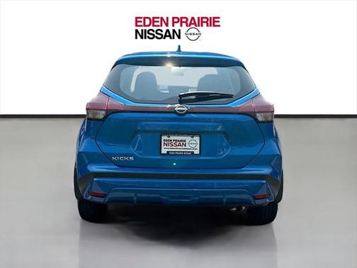 2022 Nissan Kicks S