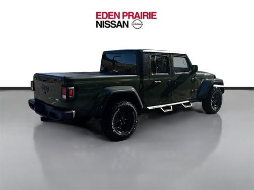 2022 Jeep Gladiator Sport