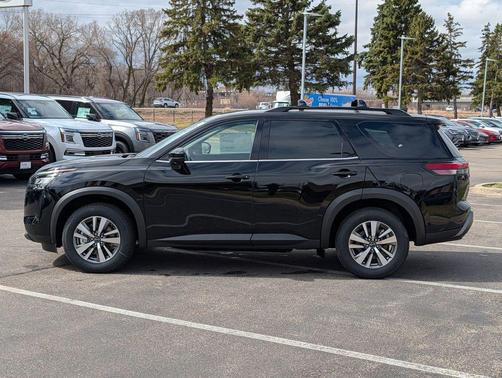 Super Black 2026 Nissan Pathfinder SL