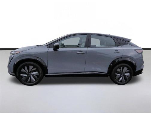 Diamond Pearl 2024 Nissan ARIYA EVOLVE+