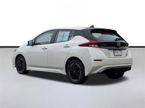 2023 Nissan Leaf SV PLUS 60 kWh