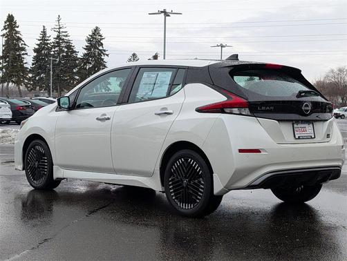 2023 Nissan Leaf SV PLUS 60 kWh