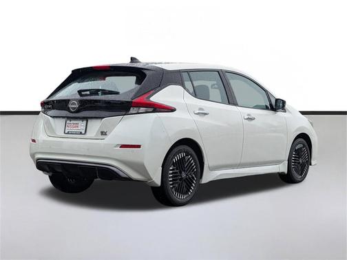 2023 Nissan Leaf SV PLUS 60 kWh