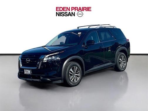 2023 Nissan Pathfinder SL 4WD