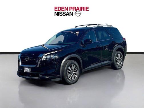 2023 Nissan Pathfinder SL 4WD