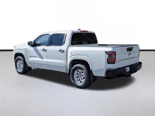 Glacier_Wh 2027 Nissan Frontier S