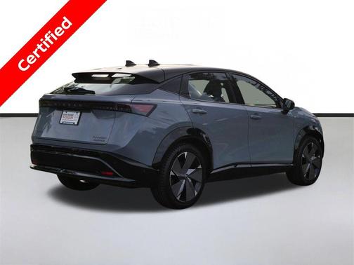 Boulder Gray Pearl/Black Diamond Pearl 2023 Nissan ARIYA PLATINUM+