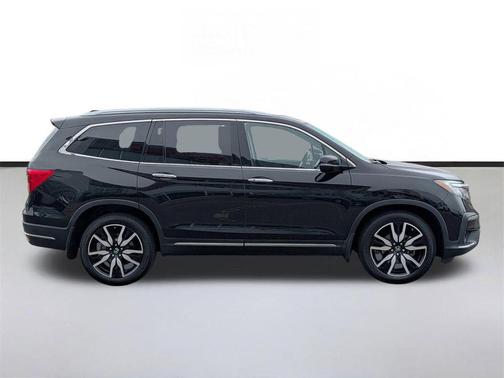 Crystal Black Pearl 2021 Honda Pilot AWD Elite