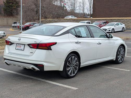 2023 Nissan Altima 2.5 SL