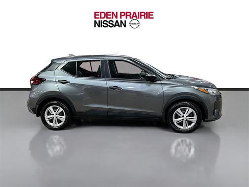 2023 Nissan Kicks S