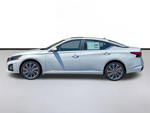 Pearl White 2026 Nissan Altima 2.5 SV