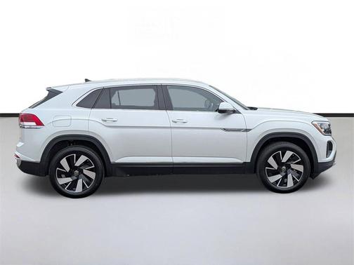2025 Volkswagen Atlas Cross Sport 2.0T SEL