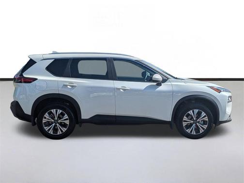 Pearl White Tricoat 2023 Nissan Rogue SV
