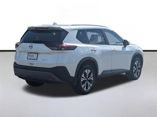 Pearl White Tricoat 2023 Nissan Rogue SV