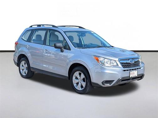 Ice Silver Metallic 2016 Subaru Forester 2.5i