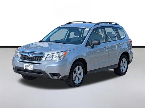 Ice Silver Metallic 2016 Subaru Forester 2.5i