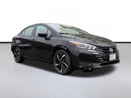Super Black 2024 Nissan Versa 1.6 S