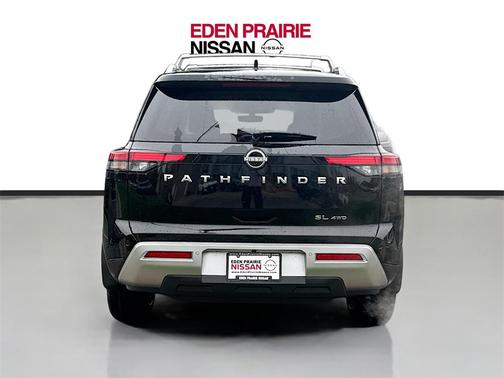 2025 Nissan Pathfinder SL 4WD