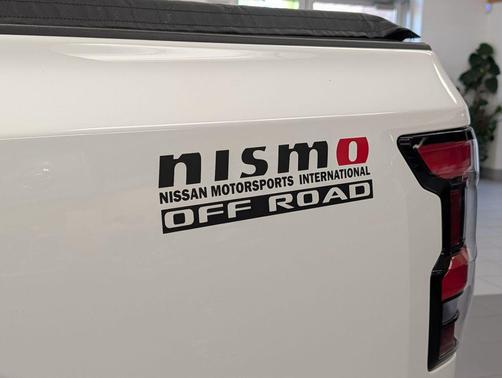 Glacier White 2026 Nissan Frontier SV